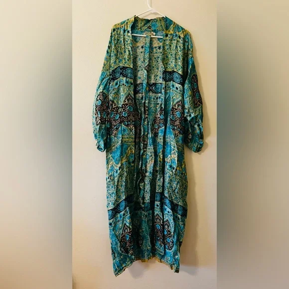 Sample Spell and the Gypsy Aloha Fox Kimono Turquoise OS - Picture 4 of 10